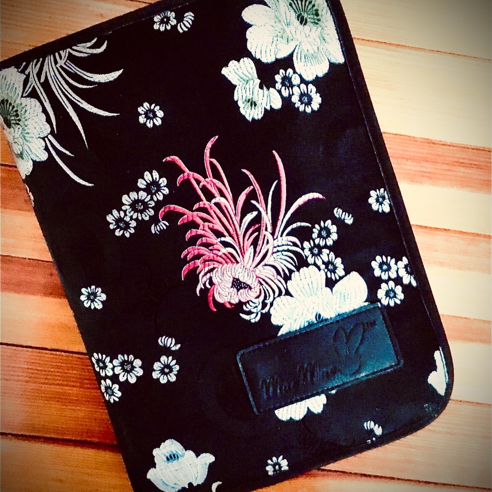 Travel Case “Mae Mae” Brocade